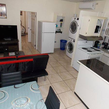 Stewart Apt- Trincity, Airport, Washer, Dryer, Office, Cable , Wifi Exteriér fotografie